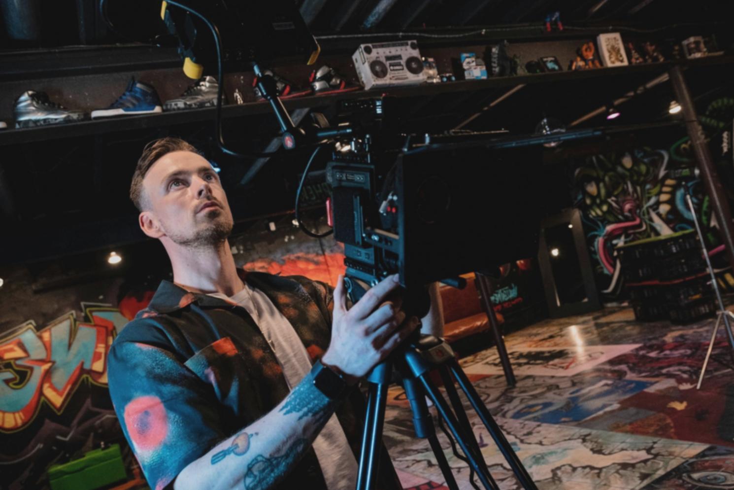 Praktische Videoproduktions-Übung in Aktion